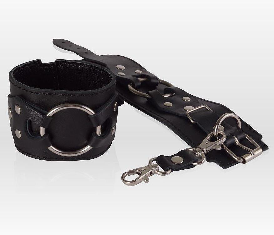 Черные наручники-напульсники из натуральной кожи