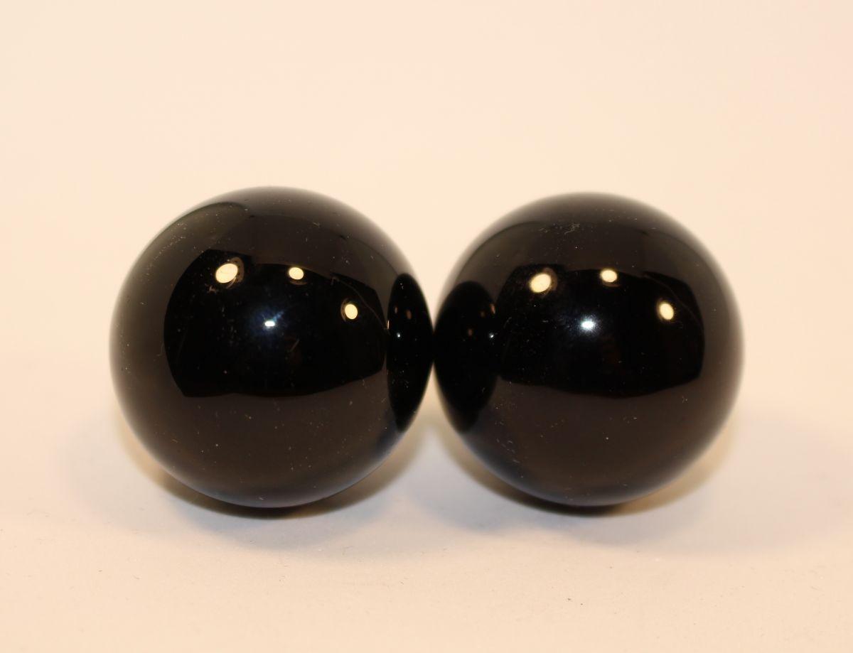 Чёрно-белые вагинальные шарики со смещенным центром тяжести-10226