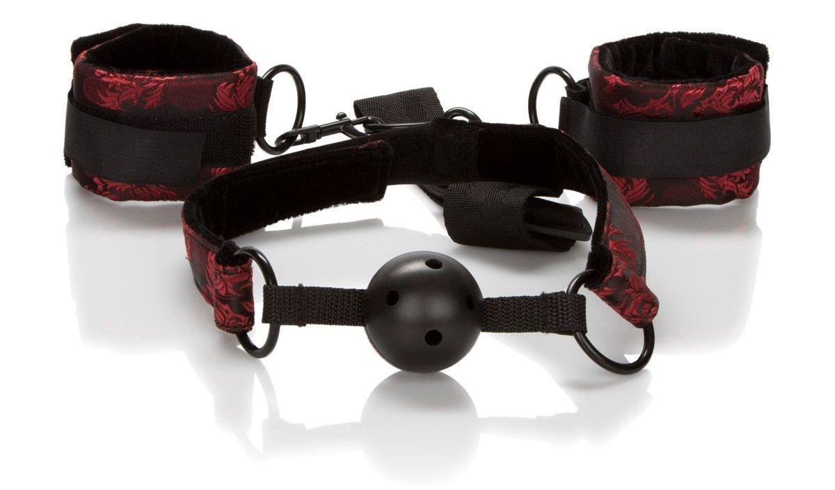 Кляп с наручниками Breathable Ball Gag With Cuffs-3712