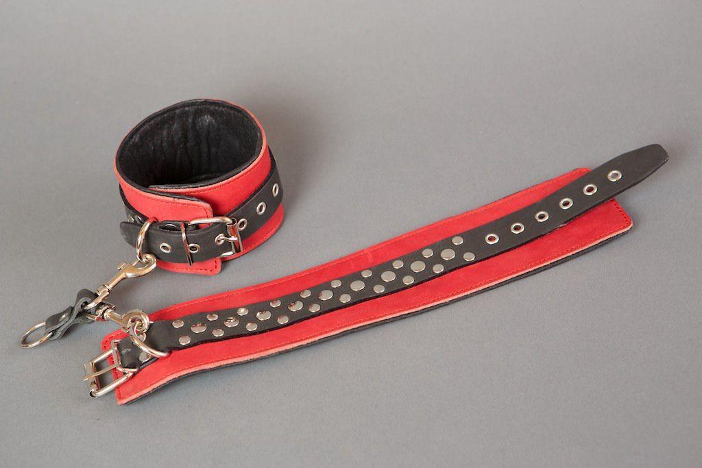 Красные кожаные наручники на мягкой подкладке-8318