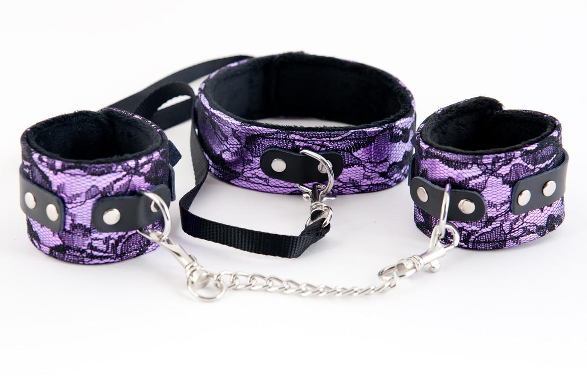 Пурпурный кружевной набор: ошейник и наручники-8197