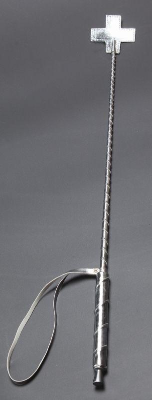 Серебристый стек с наконечником-крестом из искусственной кожи - 70 см.-3897