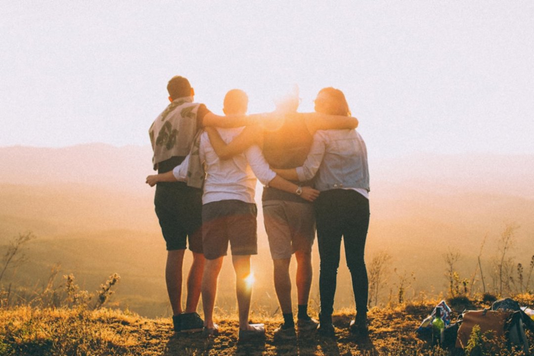 чувственные прикосновения — ASMR-триггеры в сексе