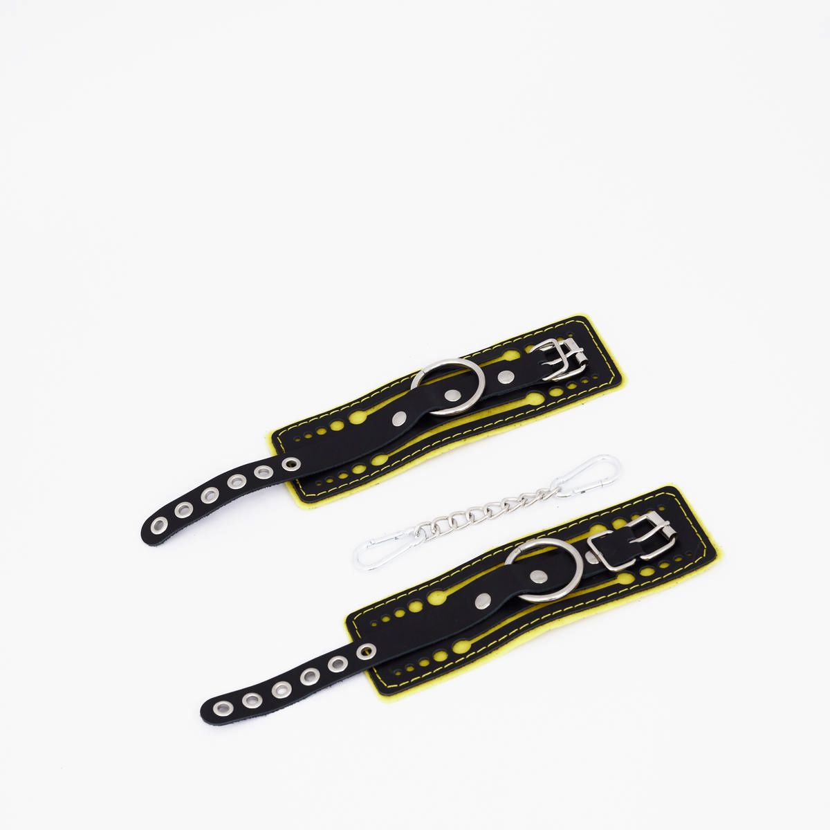524970 Черно-желтые кожаные наручники с жёлтой строчкой